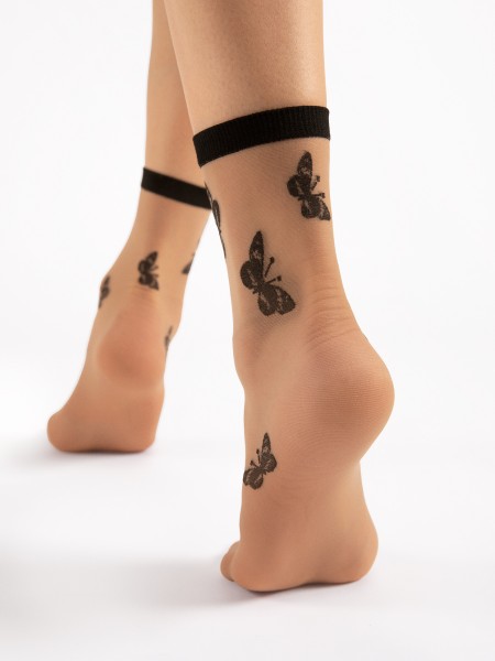 Fiore - 15 denier ankle socks with butterfly pattern and comfortable top